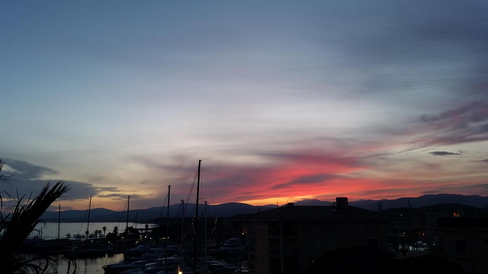 Sublime Vue Mer,Parking,Wifi Frejus Exterior photo