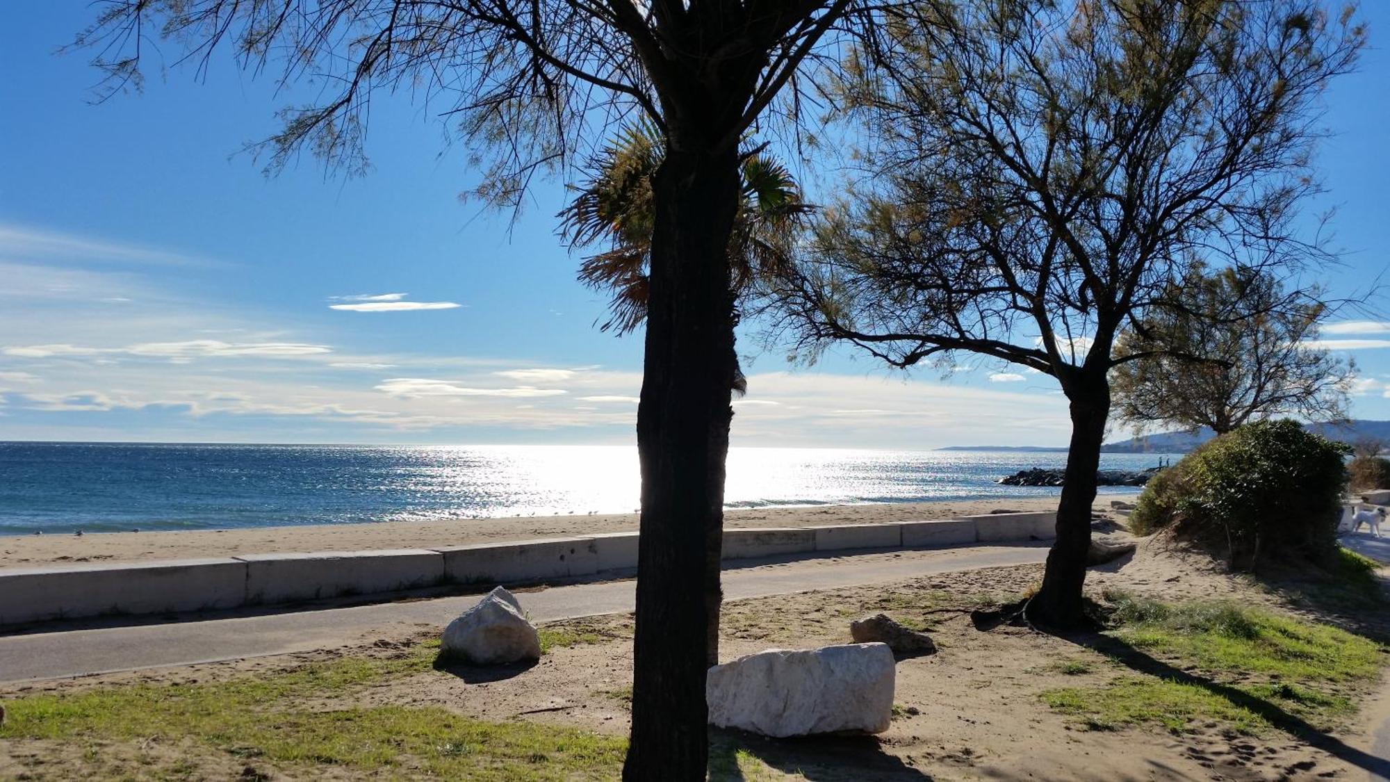 Sublime Vue Mer,Parking,Wifi Frejus Exterior photo